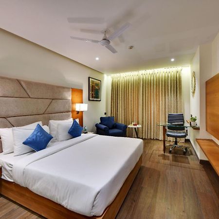 The Glory Suites Near Igi Airport نيودلهي المظهر الخارجي الصورة