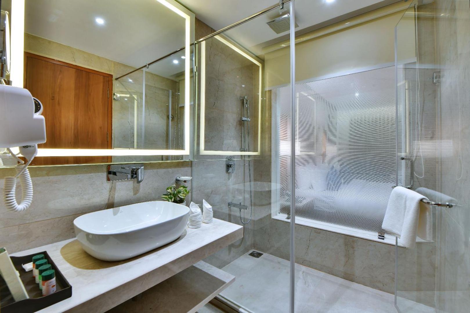 The Glory Suites Near Igi Airport نيودلهي المظهر الخارجي الصورة