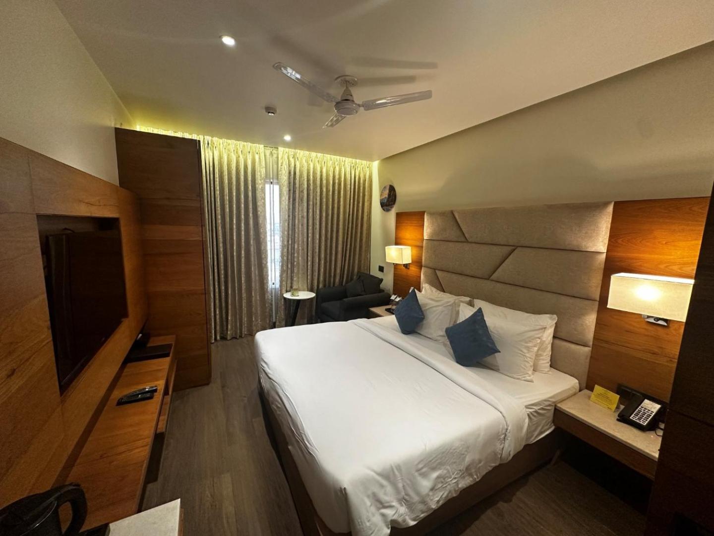 The Glory Suites Near Igi Airport نيودلهي المظهر الخارجي الصورة